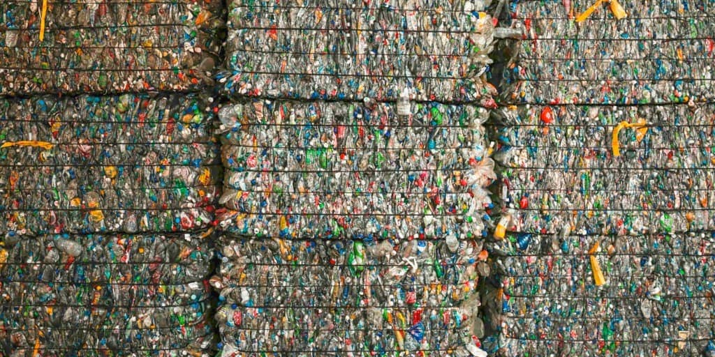 Gestapeltes Recycling-Polyester aus Plastikfl aschen für die Fertigung von Outdoor-Bekleidung von Patagonia