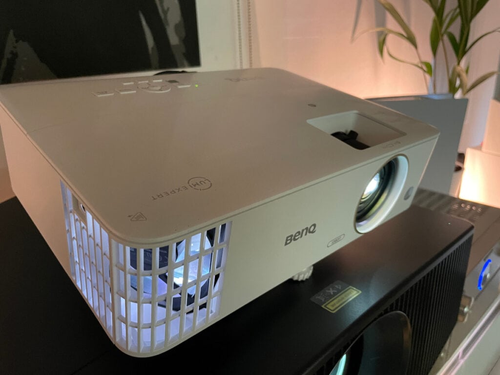 BenQ Gaming Projektor mit Lampe