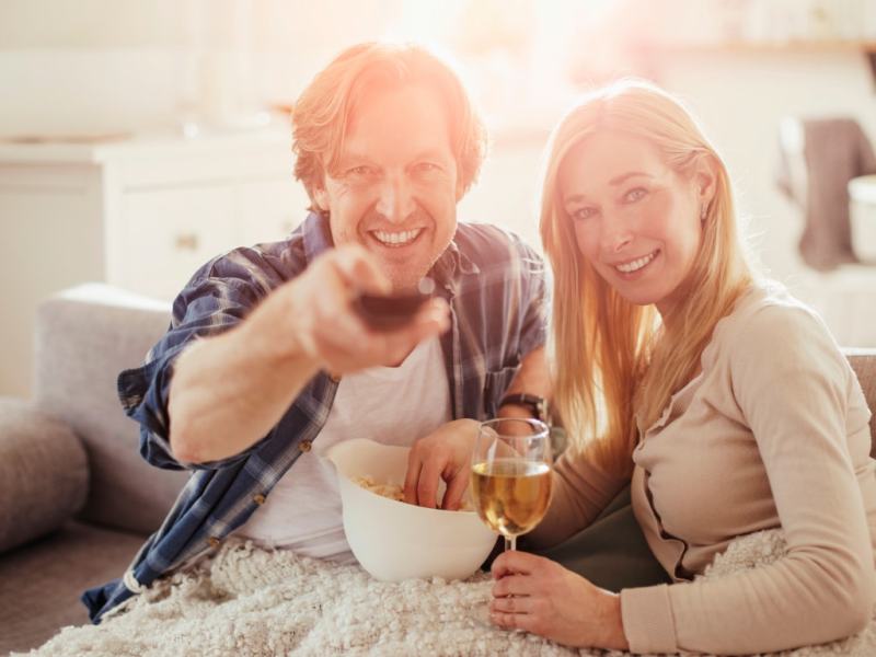 Neuen Fernseher kaufen? So überzeugen Sie Ihre bessere Hälfte