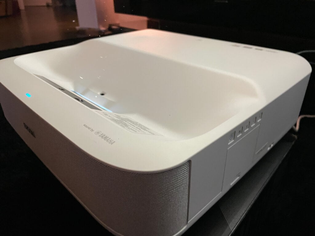 Epson Projektor mit schickem Design