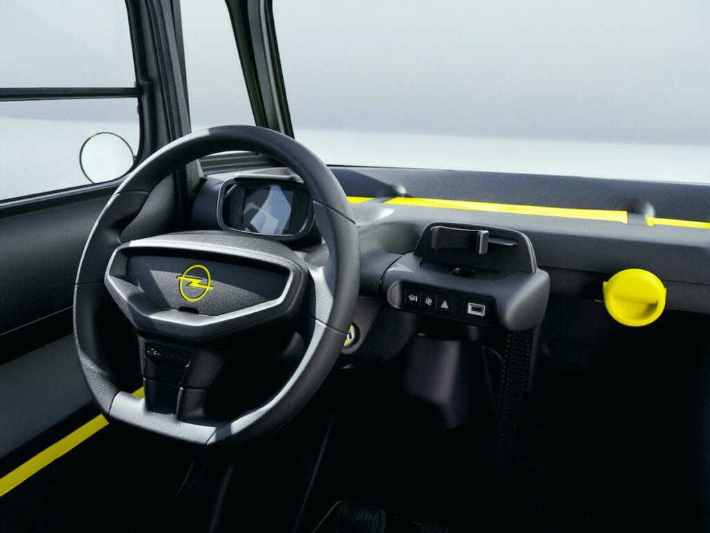 Das Cockpit des Opel Rocks-e.