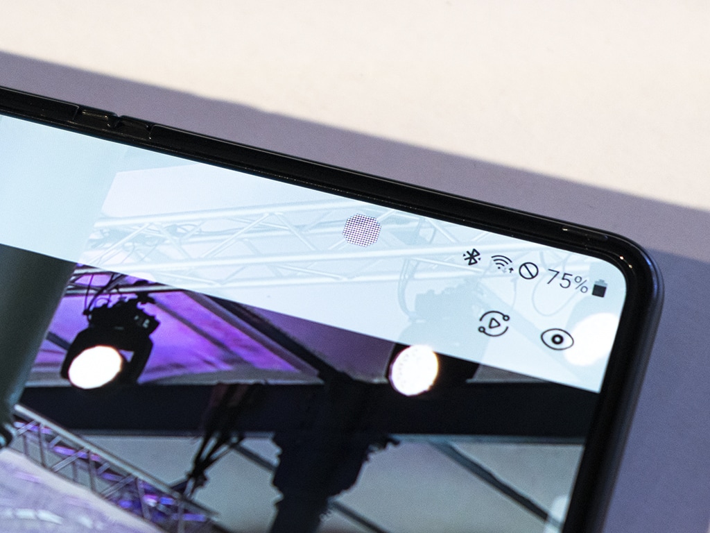 Samsung Galaxy Z Fold 3 5G Selfie Kamera unter dem Display