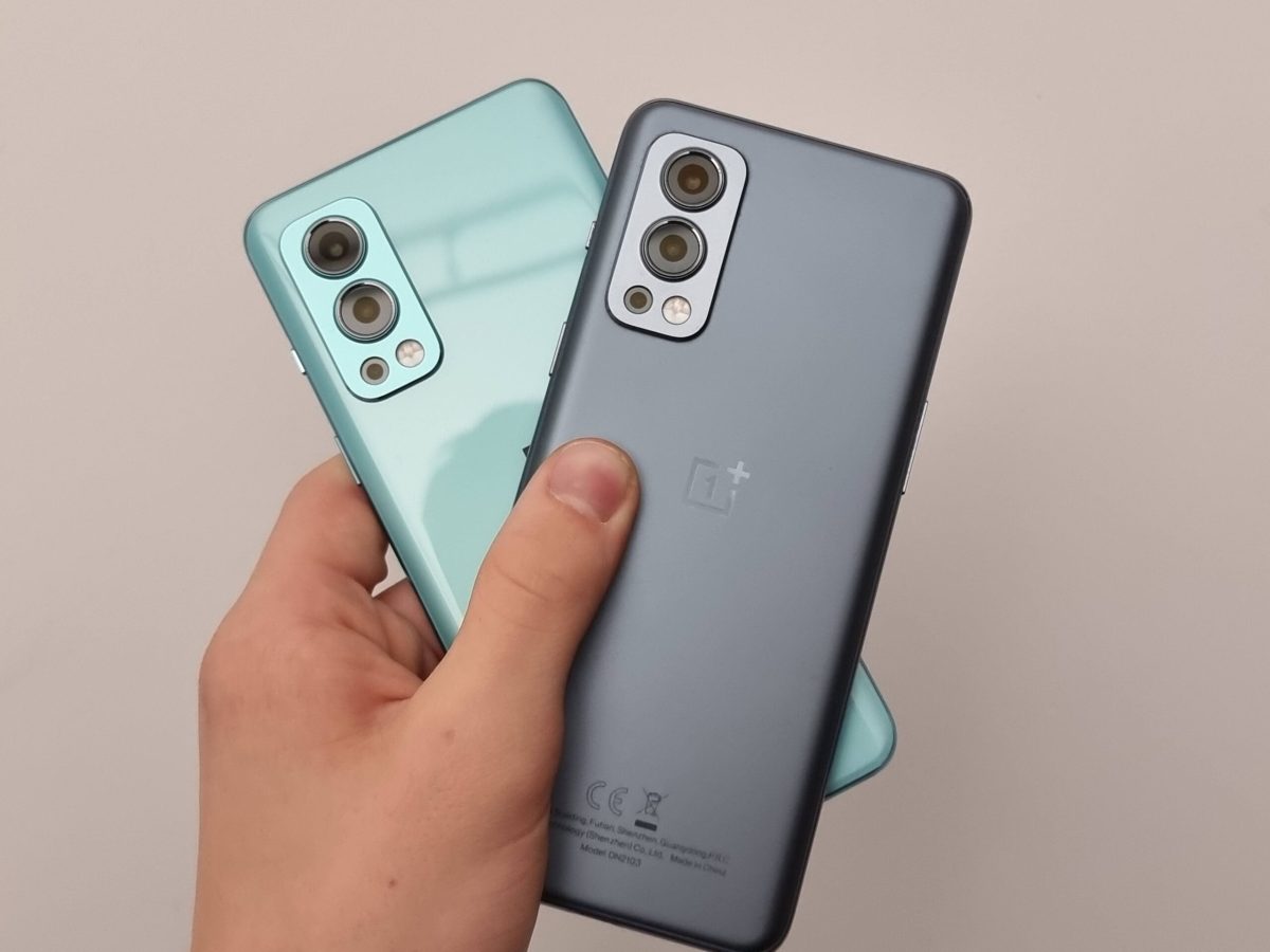 OnePlus Nord 2 zwei Modelle in zwei Farben Hellblau und Grau