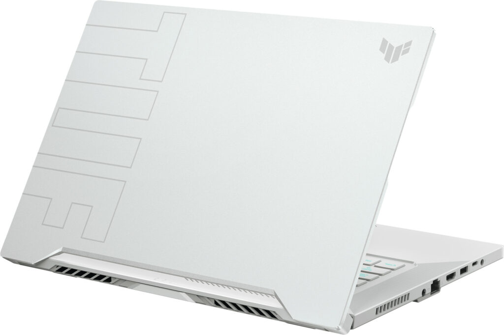 Asus-Notebook in Weiß schräg von hinten mit leicht aufgeklapptem Bildschirm auf weißem Hintergrund