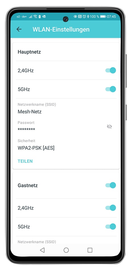 Smartphone zeigt App-Einstlelungen zu SSID