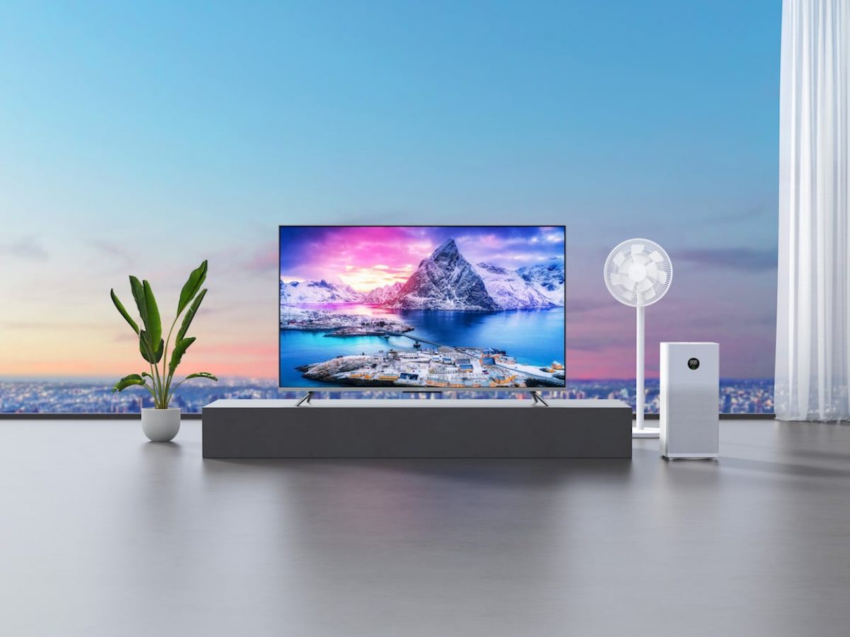 Ein Fernseher in einem Wohnzimmer