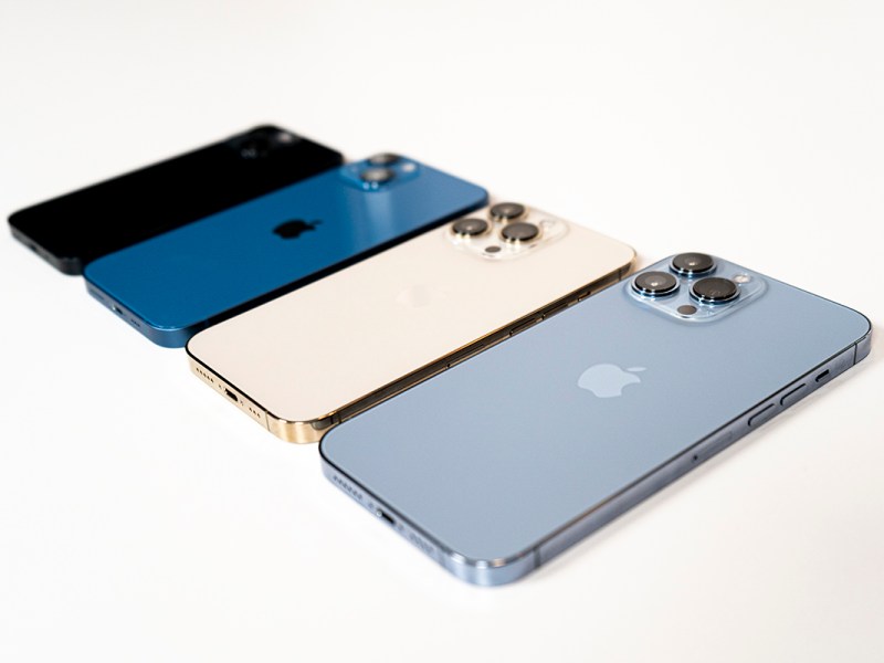 iPhone 13 die vier Modelle nebeneinander