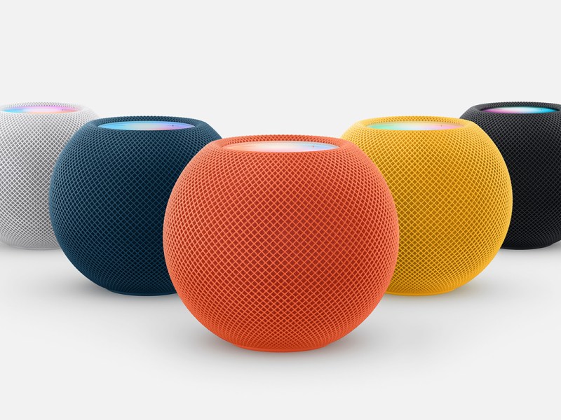 Der HomePod mini in verschiedenen Farben