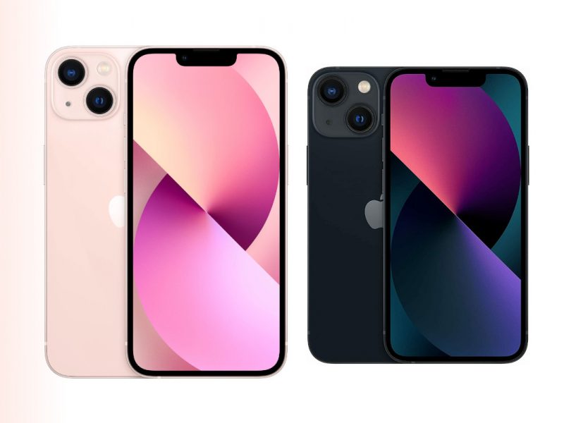 iPhone 13 in Rose mit Vor- und rückseite neben iPhone 13 mini in schwarz mit Vor- und Rückseite auf weißem Hintergrund mit rosa Farbverlauf auf der linken Seite