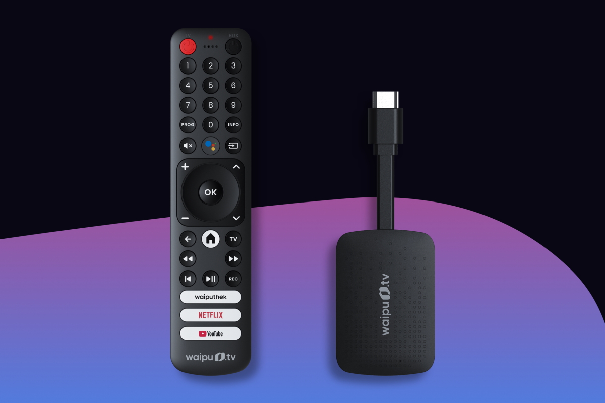 waipu.tv 4K Streaming-Stick samt Fernbedienung