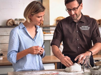 Sauerteigbrot backen: Das beste Rezept, Profi-Tipps & Zubehör