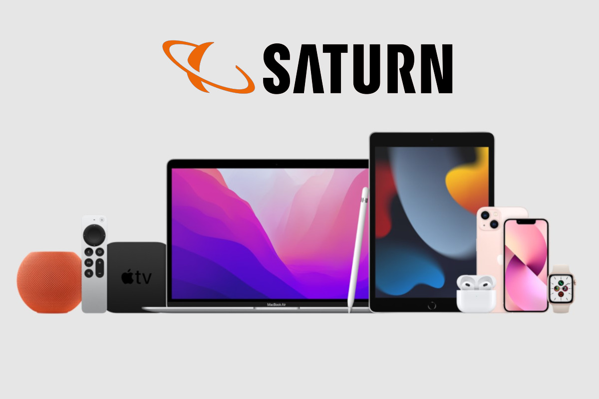 Verschiedene Apple Geräte in einer Reihe auf grauem Hintergrund mit Saturn-Logo darüber