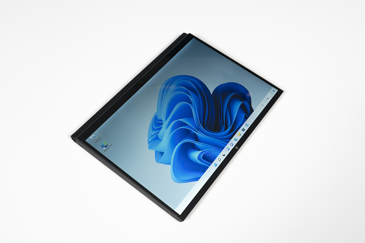 HP Elite Folio 2in1 aufgeklappt als Tablet