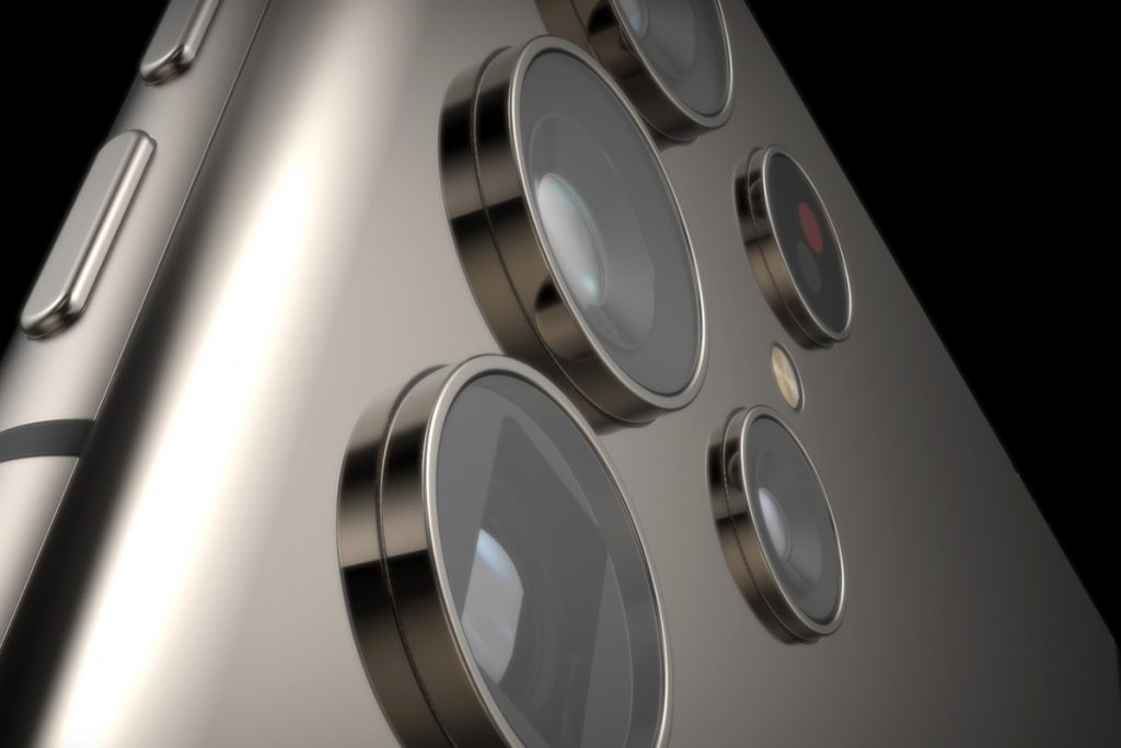 Der Fotoauschnitt zeigt die Kamera-Linsen auf der Rückseite des Samsung Galaxy S22 Ultra