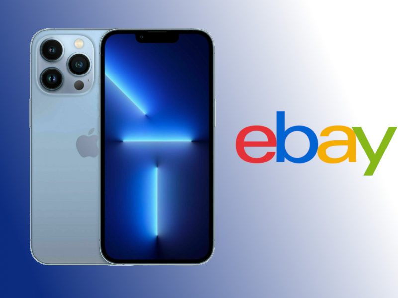 Blaues Iphone mit ebay Logo daneben auf blau weißem hintergrund