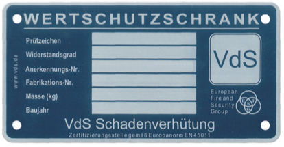 Dunkelblauer rechteckiger Sticker mit VdS-Logo und Merkmalen drauf