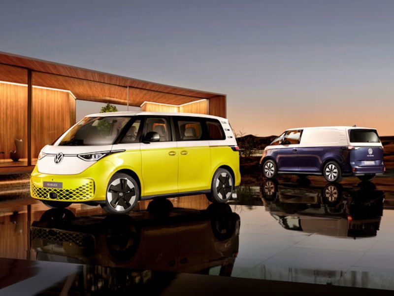 Der ID.Buzz und der ID.Buzz Cargo nebeneinander