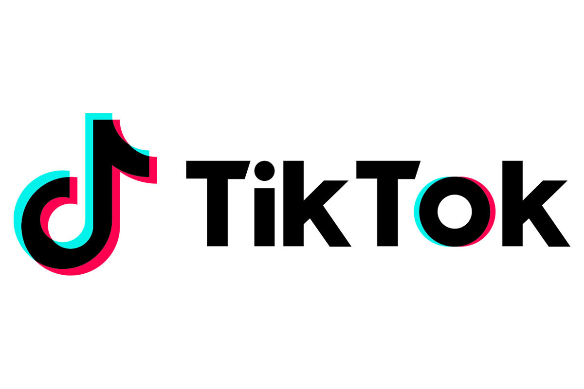 Das TikTok-Logo in schwarzen Lettern auf weißem Grund