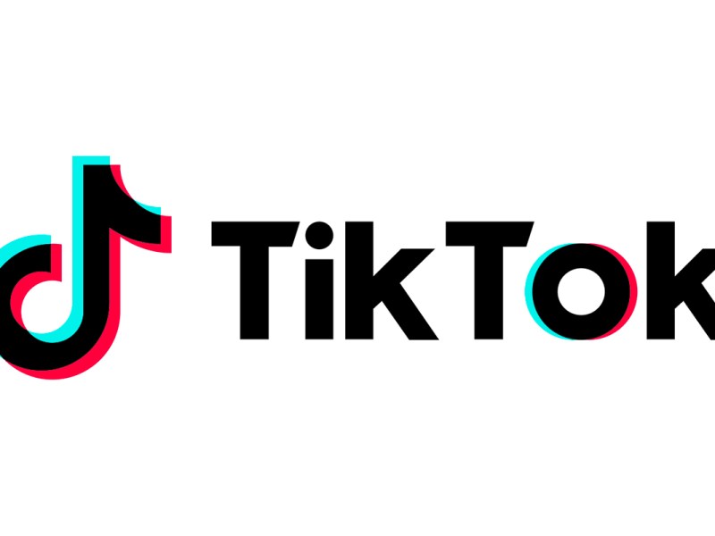 Das TikTok-Logo in schwarzen Lettern auf weißem Grund