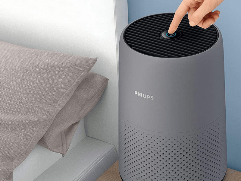 Philips AC0830/10 wird per Knopfdruck bedient