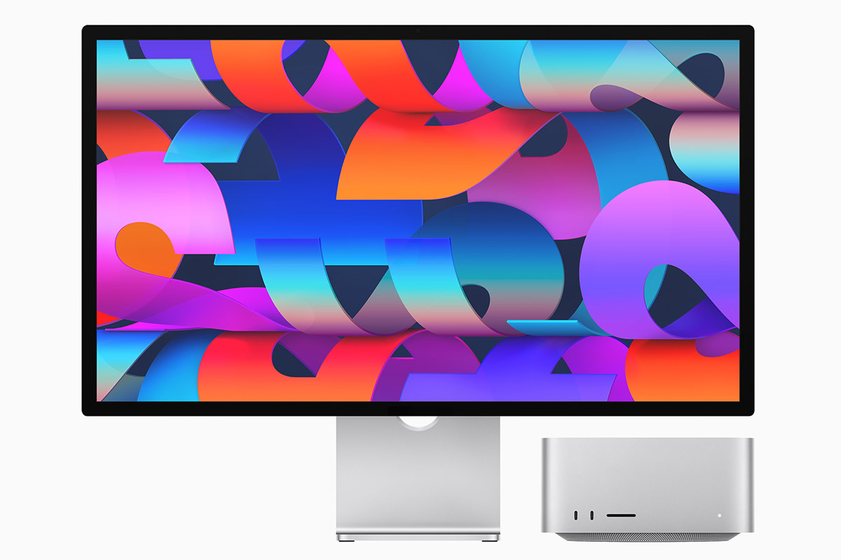 Apple Studio Display nebst Apple Mac Studio