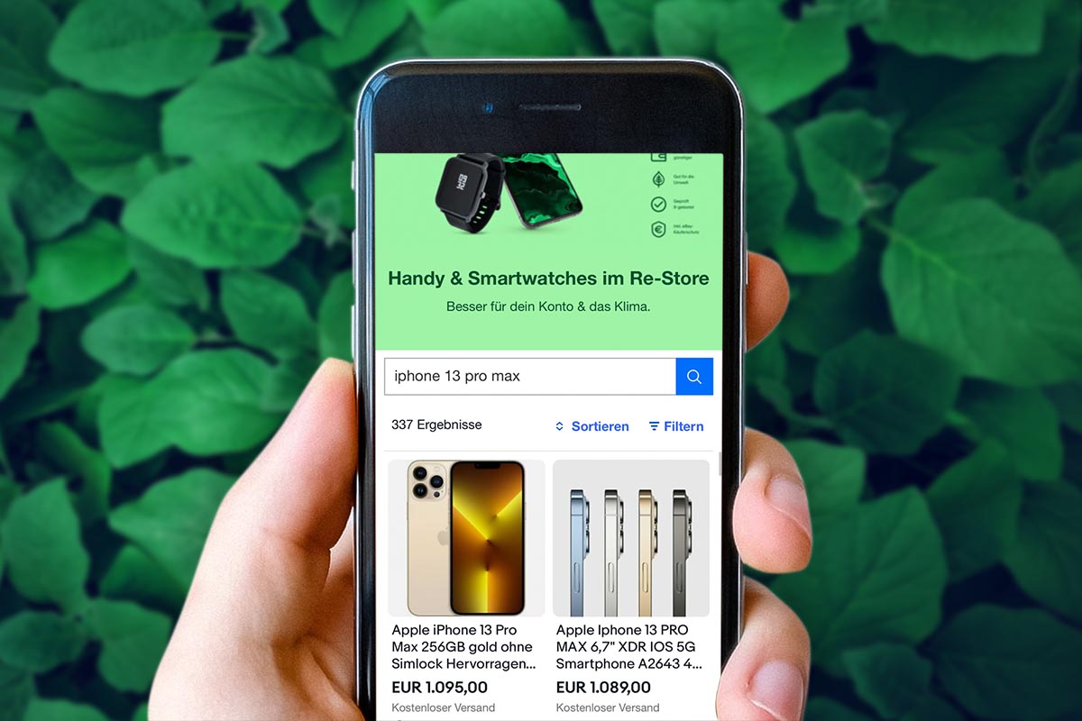 Ein Ebay-Re-Store Screenshot vor grünem natürlichen Hintergrund. Gebrauchte refurbished Smartphones kaufen.