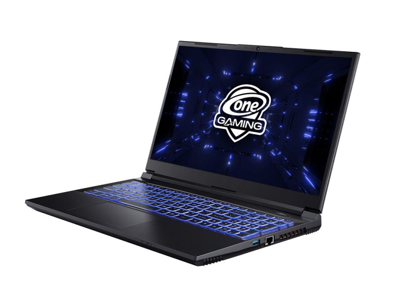 One Commander Gaming Notebook aufgeklappt schräg von vorne mit blau leuchtender Tastatur und blau schwarzem Bild auf weißem Hintergrund