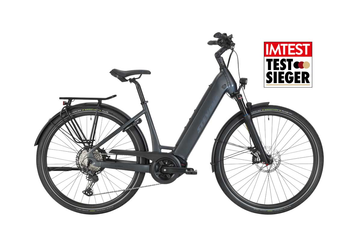 E-Bike Stevens E-Triton Plus Forma 22 46 Slate Grey auf weißem Hintergrund