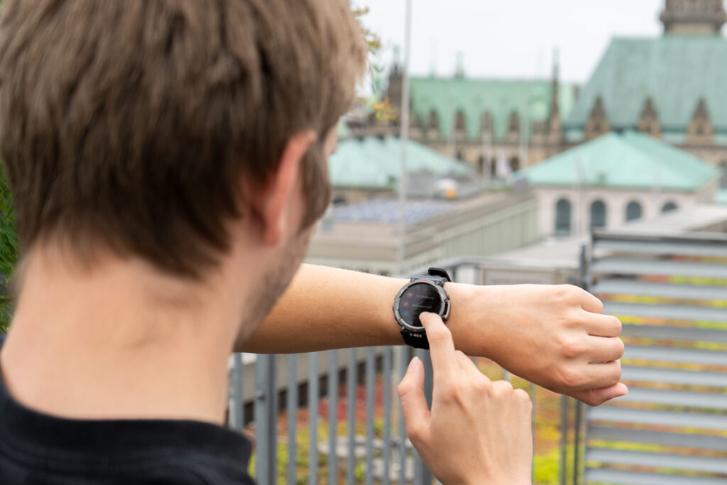 Die Amazfit T-Rex 2 im Einsatz