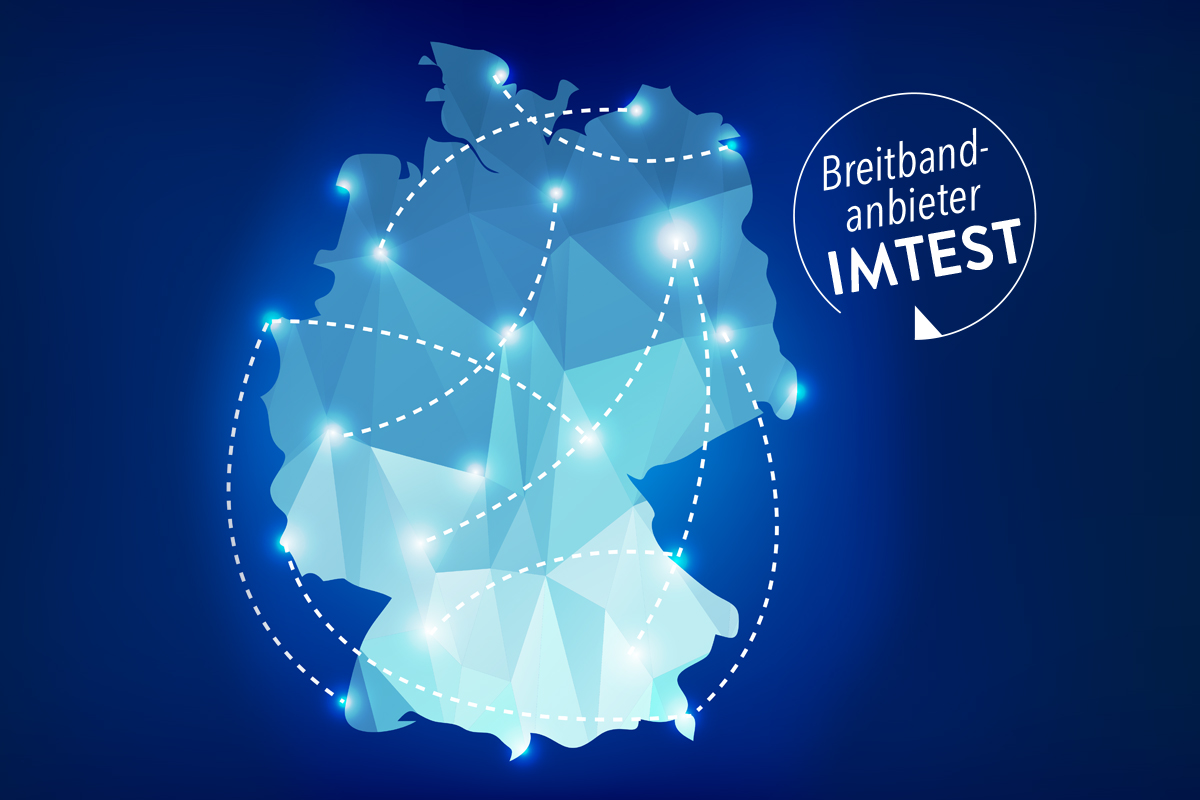 Hellblaue Deutschlandkarte mit leuchtenden Punkten und Linien auf dunkelblauem Hintergrund mit sticker "Breitbandanbieter IMTEST"