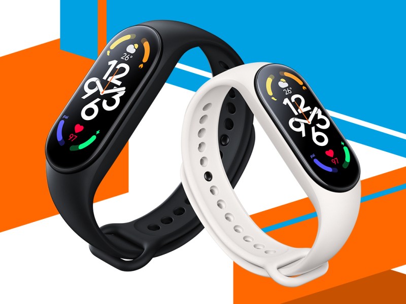 Das neue Smart Band 7 von Xiaomi auf buntem Hintergrund