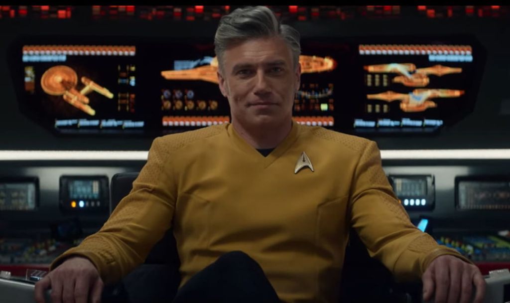 Anson Mount als Captain Christopher Pike