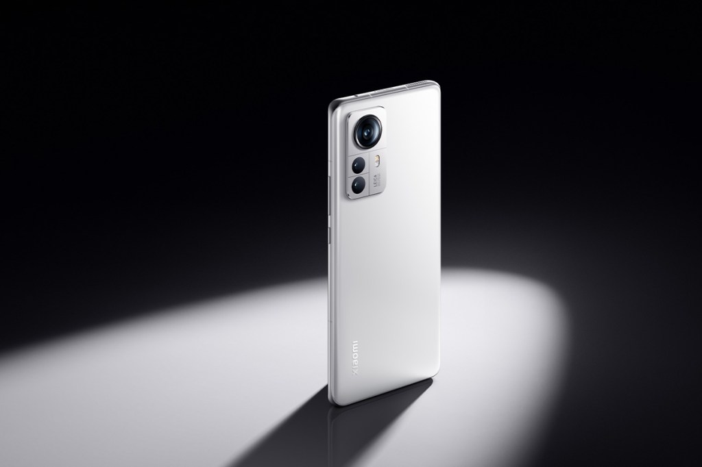 Das Xiaomi 12S Pro im Rampenlicht. 