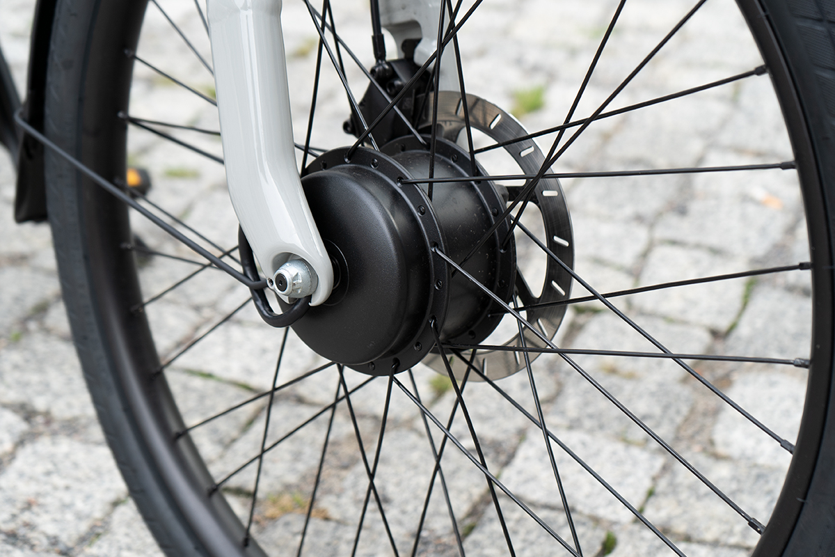 Detailbild: Vorderradnaben-Motor beim City-E-Bike VanMoof A5