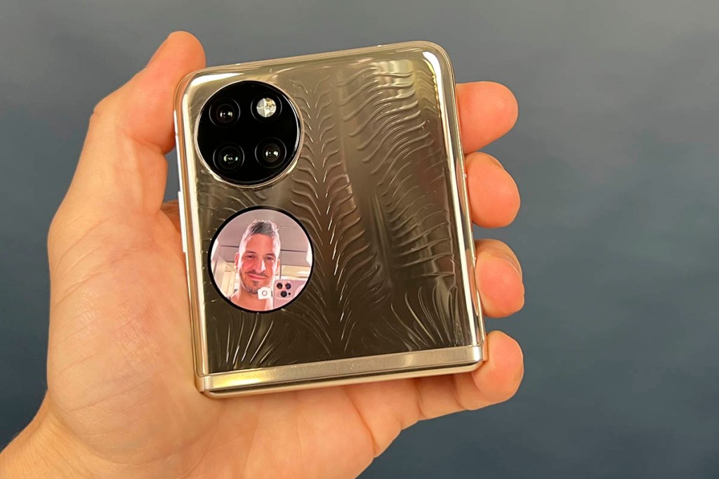 Huawei P50 Pocket Selfie mit Außendisplay