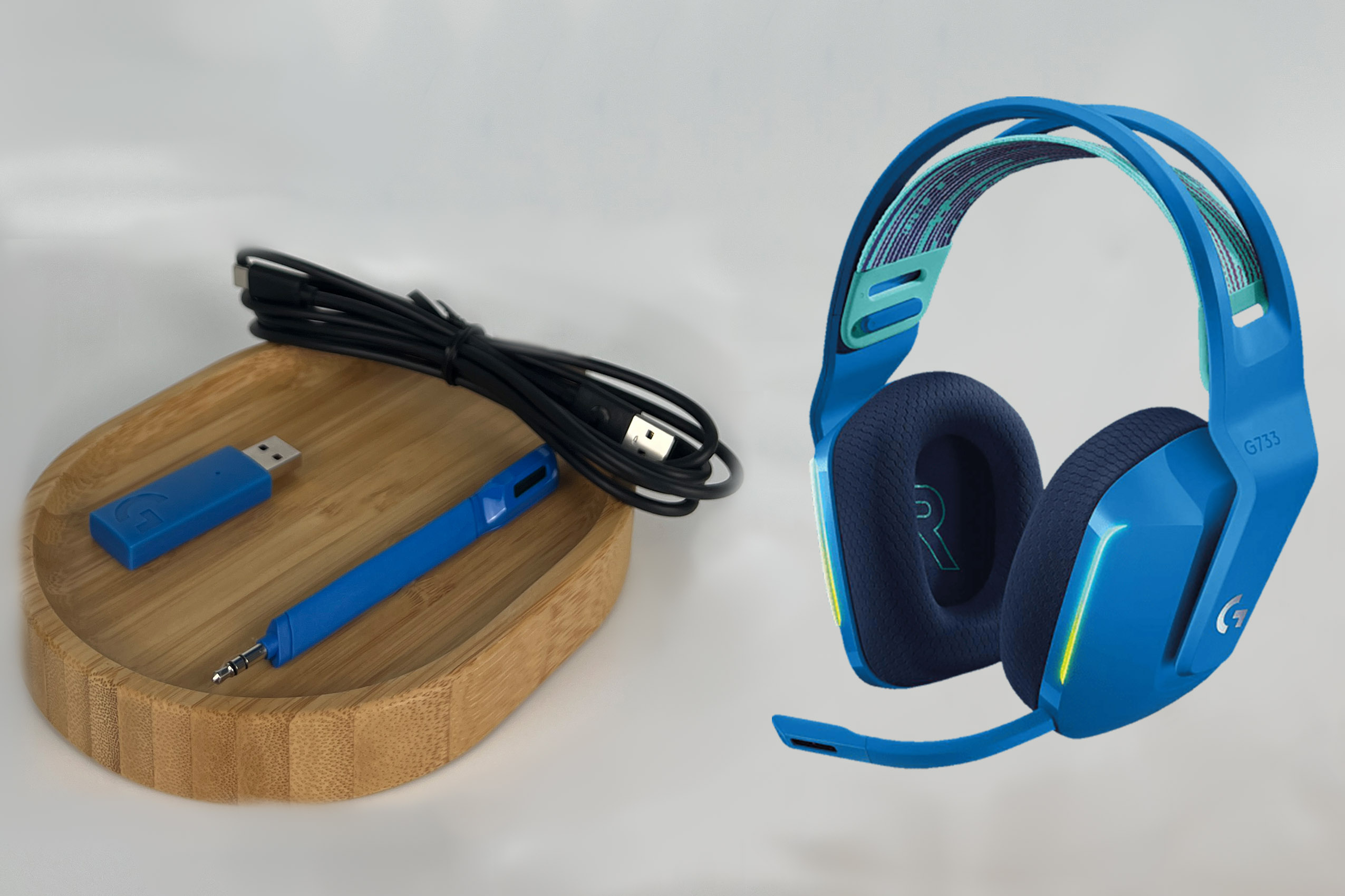 Das Zubehör und das Logitech g733 lightspeed blue Headset
