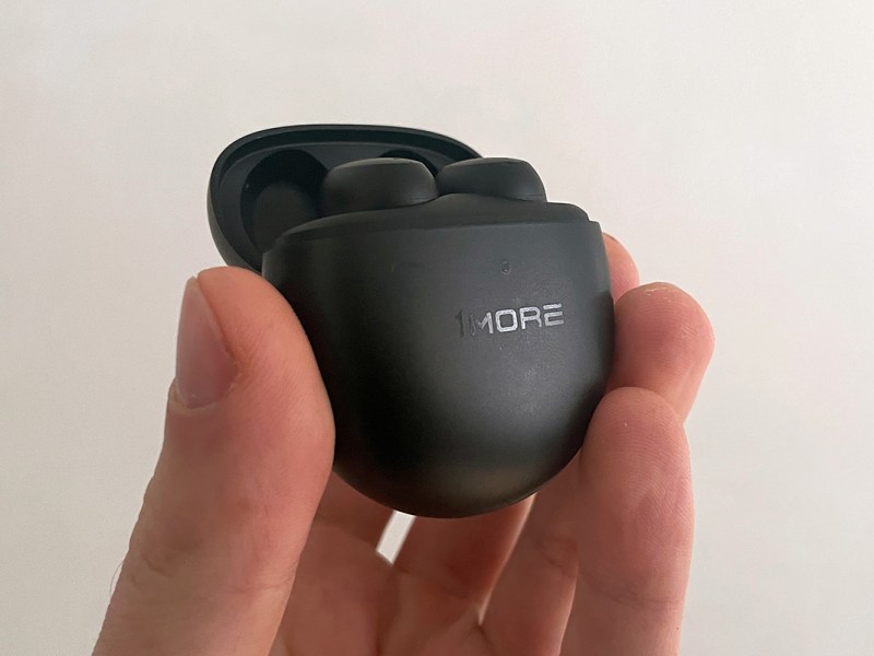1More ComfoBuds Mini