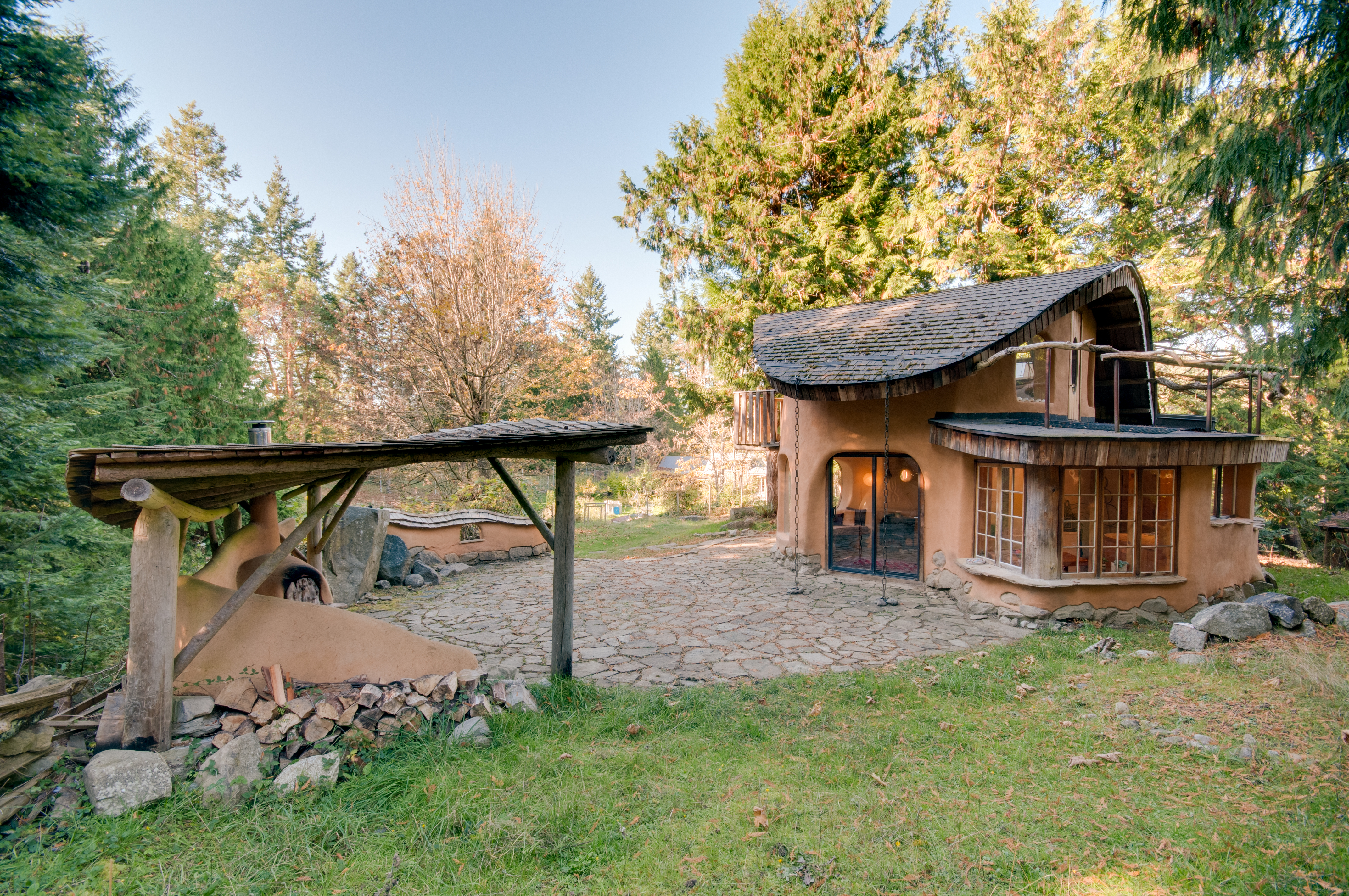 Mayne Island Cob House in British Columbia, Canada.