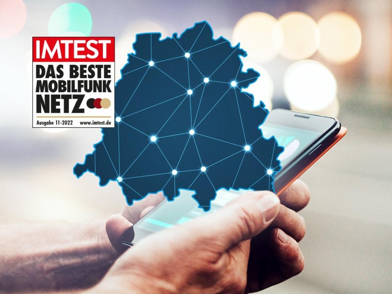 Ein Smartphone mit der Landkarte des Erscheinungsgebiet Berlin