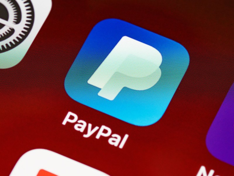 PayPal-Icon auf Smartphone