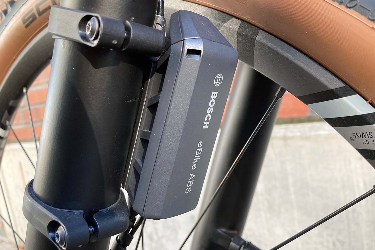 ABS-Sensor am Fahrrad close