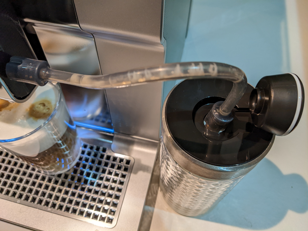 Milchschlauch von Kaffeevollautomat