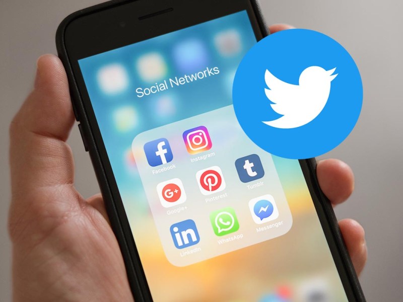 Twitter Logo auf Smartphone