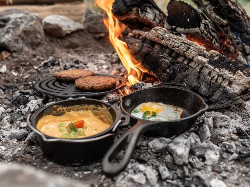 Petromax Dutch Oven auf Feuer