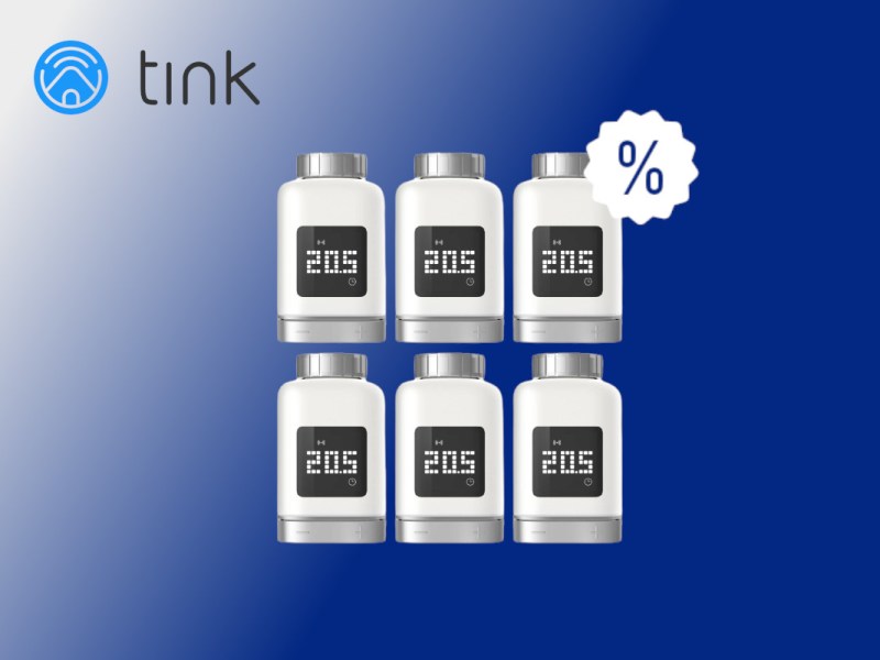 Sechs Weiße Thermostate in zwei Reihen auf Blau weißem Hintergrund mit Tink-Logo und weißem Prozentzeichen