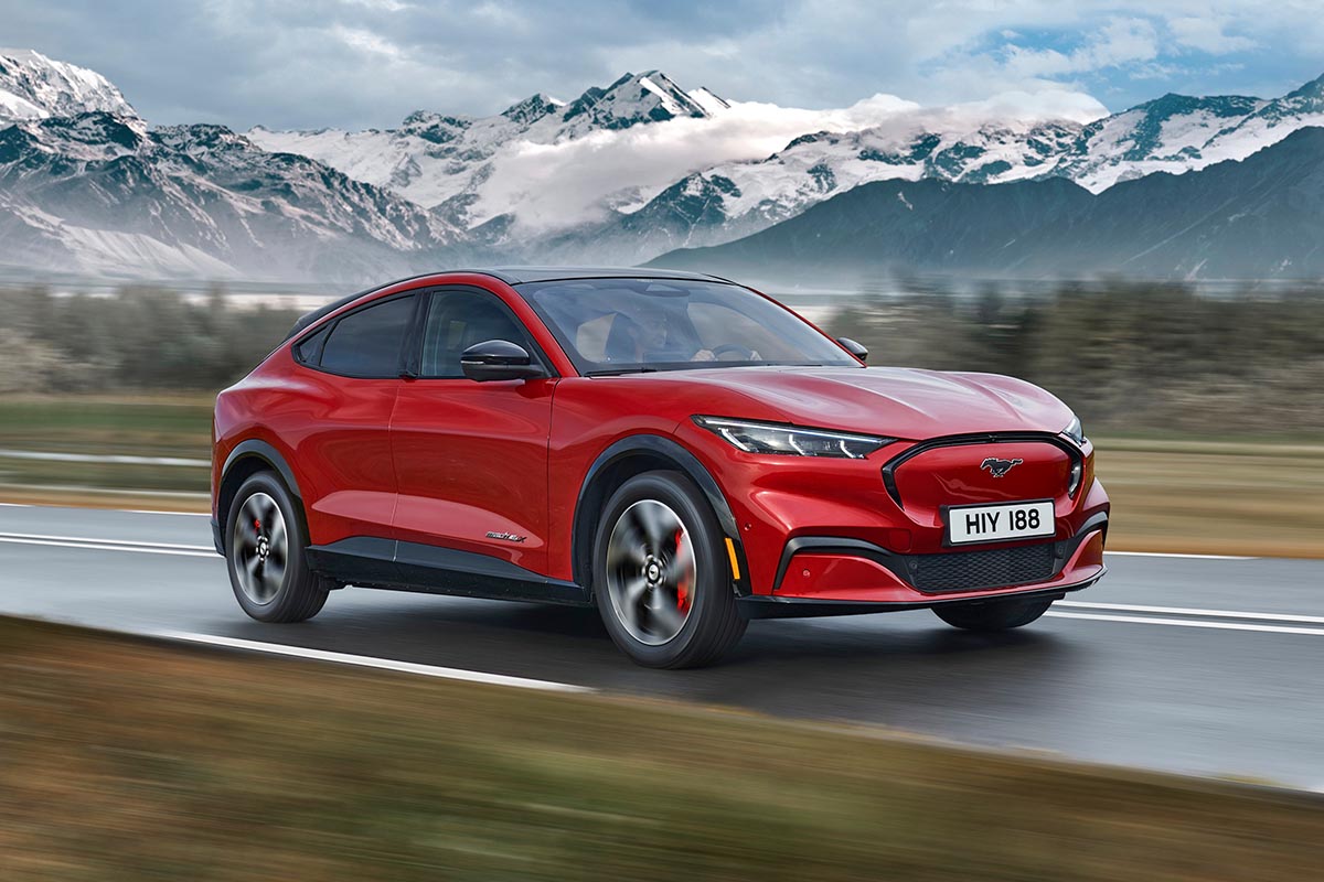 E-Auto von Ford auf einer Straße