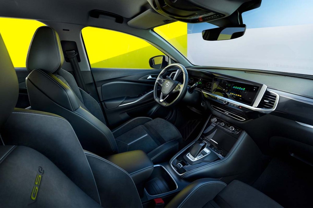 Opel Grandland GSe closeaufnahme Cockpit