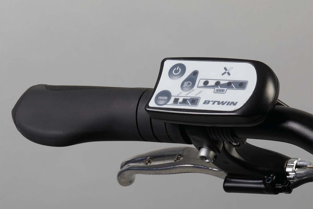 E-Bike Faltrad Klapprad 20 Zoll Tilt 500E, Closeaufnahme Remote Panel