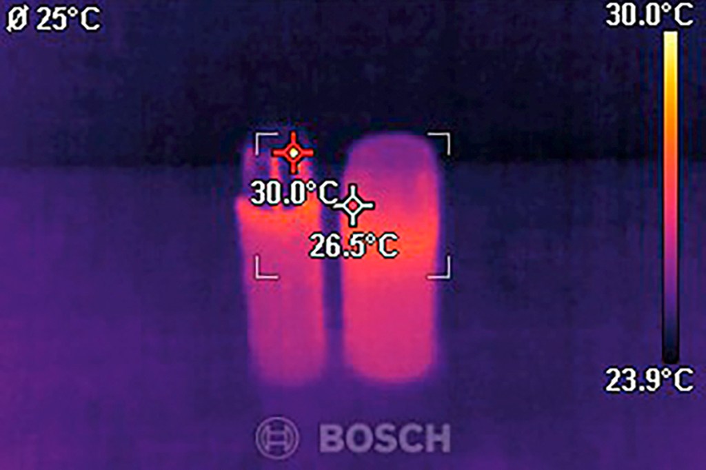 Im Bild Mit der Wärmebildkamera GTC-600 C Professional von Bosch wird die Isolation deutlich.