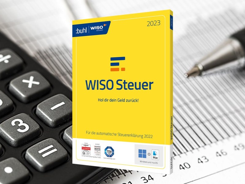 WISO Steuer Produkt auf Taschenrechner, Papier und Stift